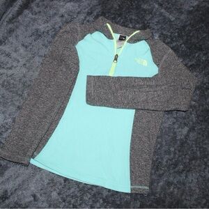 The North Face Girls 7/8 Aqua and Gray Quarter-Zip Top